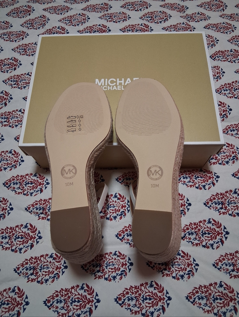 Michael Kors Mandy Wedge Espadrille Sandals - Picture 5 of 10